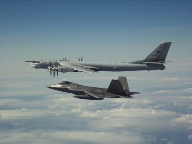 中國(guó)最新轟炸機(jī)視頻，揭示空中力量的嶄新面貌